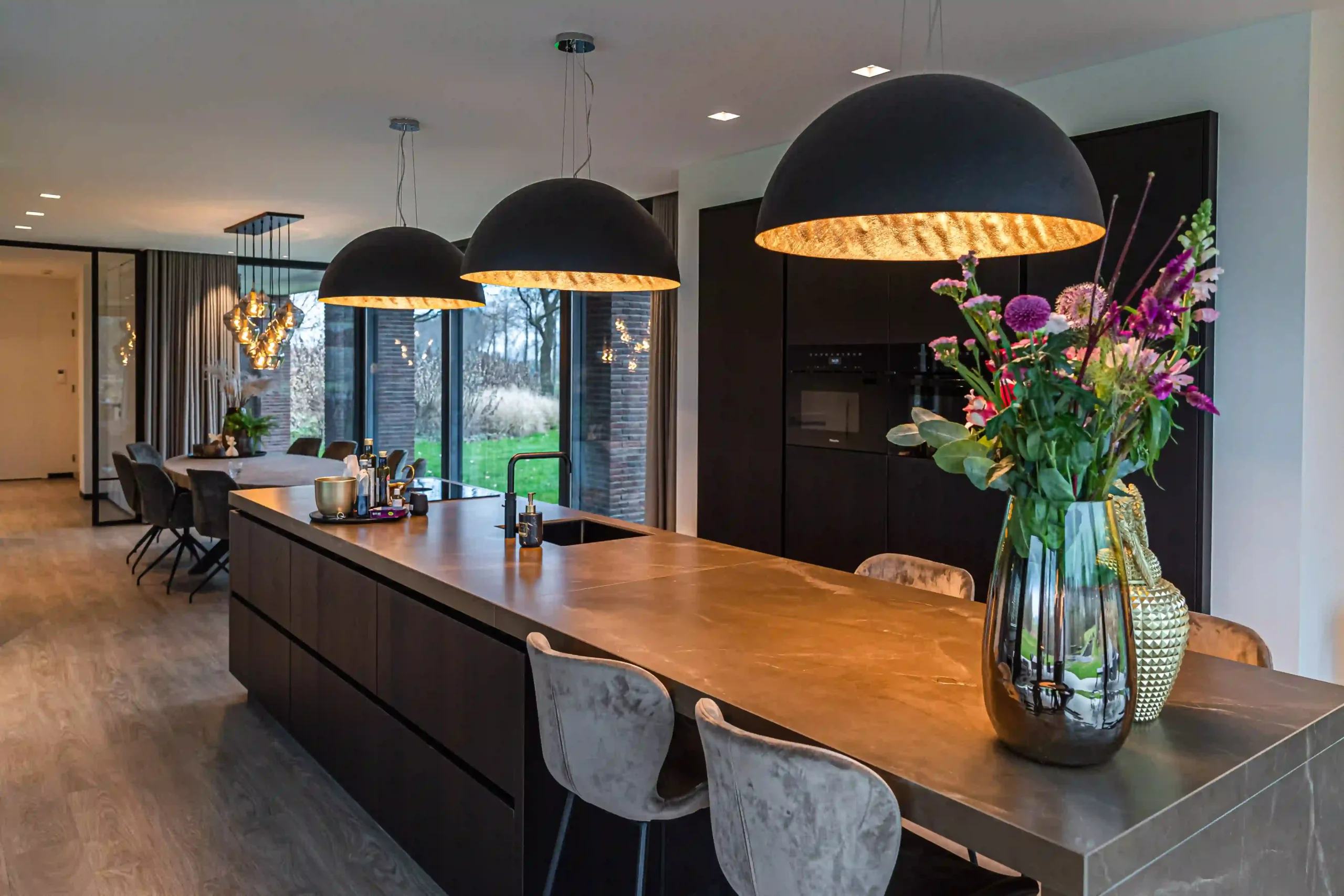 Lamp laten plaatsen voor de keuken